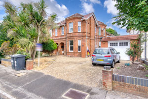 Front External- click for photo gallery